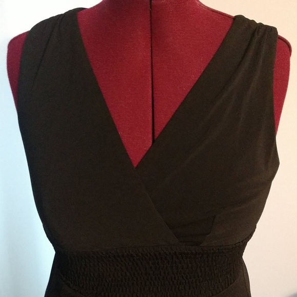 Dress - Picture 2 of 9